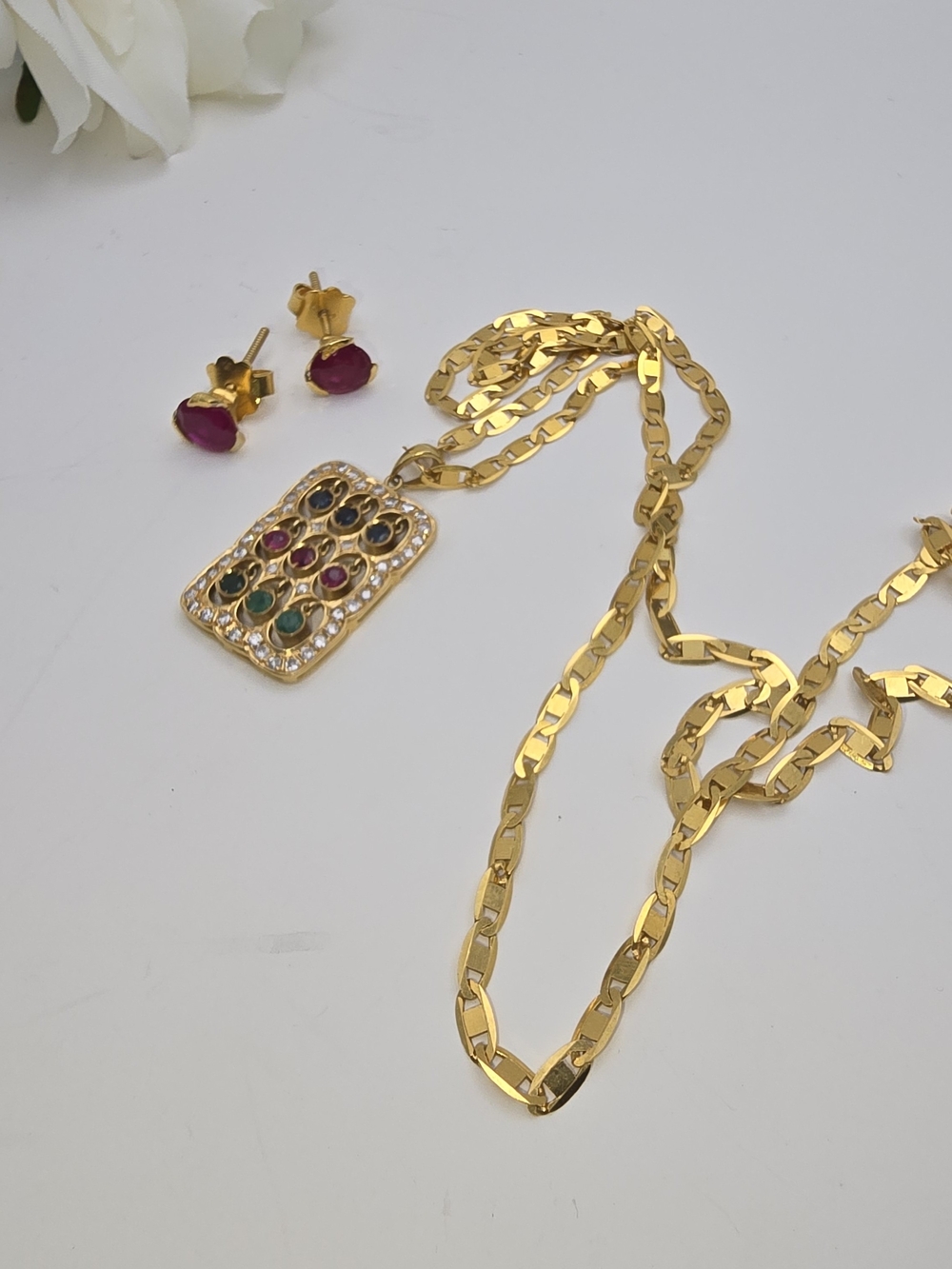 22k [&18k] Jewellery Set - Picture 7 of 10